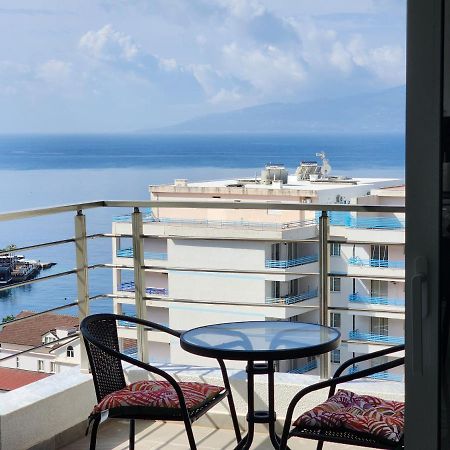 Amazing Sea View Apartment Sarandë Esterno foto
