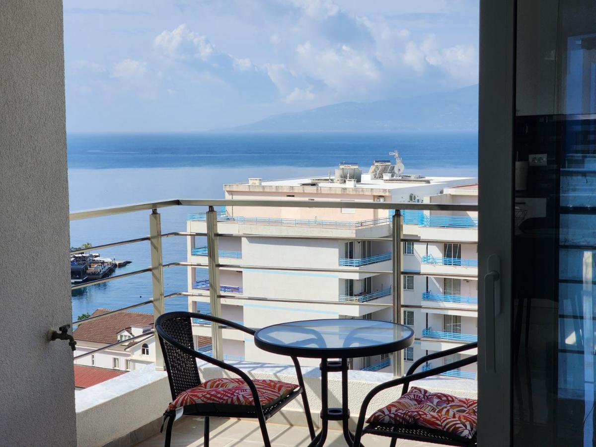 Amazing Sea View Apartment Sarandë Esterno foto