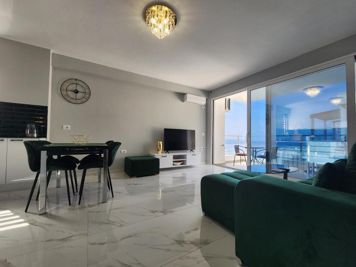 Amazing Sea View Apartment Sarandë Esterno foto