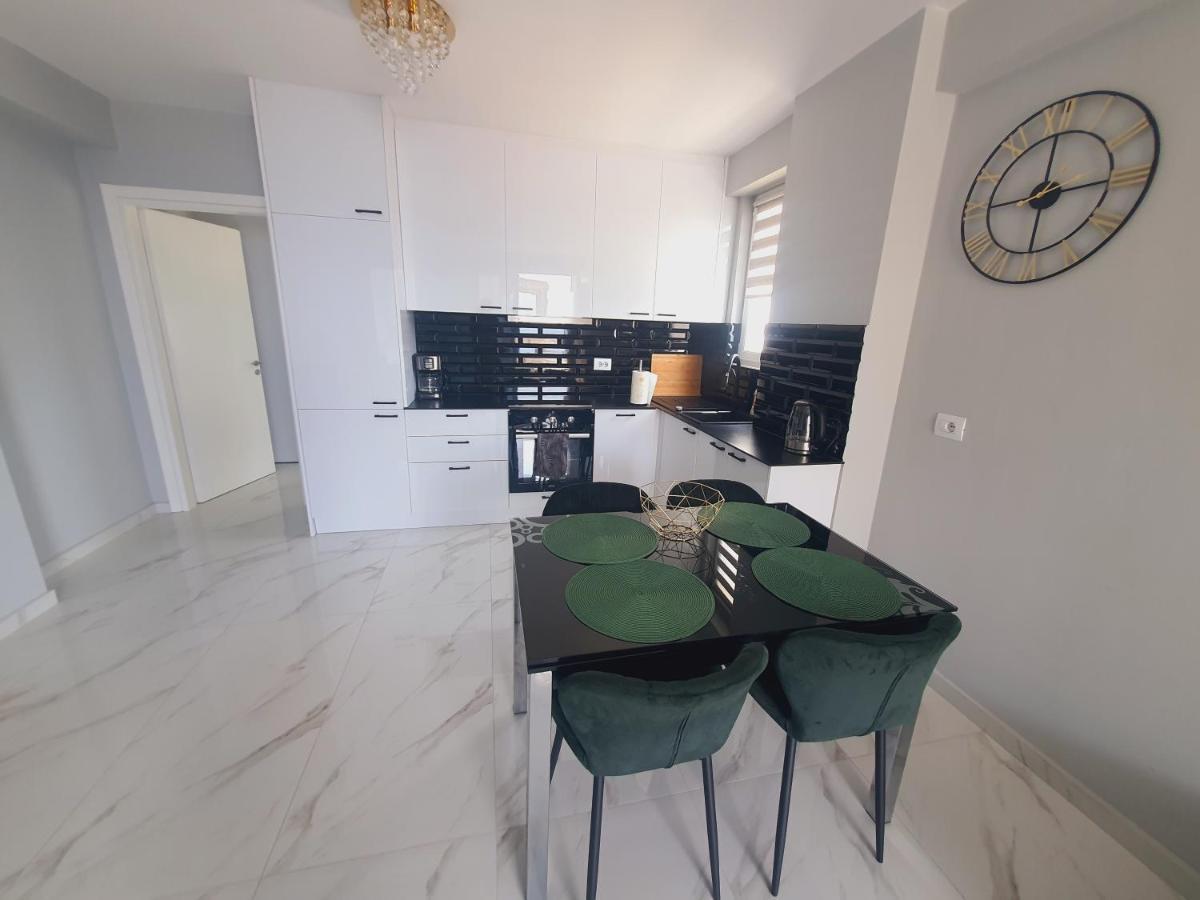 Amazing Sea View Apartment Sarandë Esterno foto